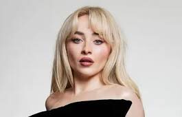 Sabrina Carpenter delights fans with special reminder