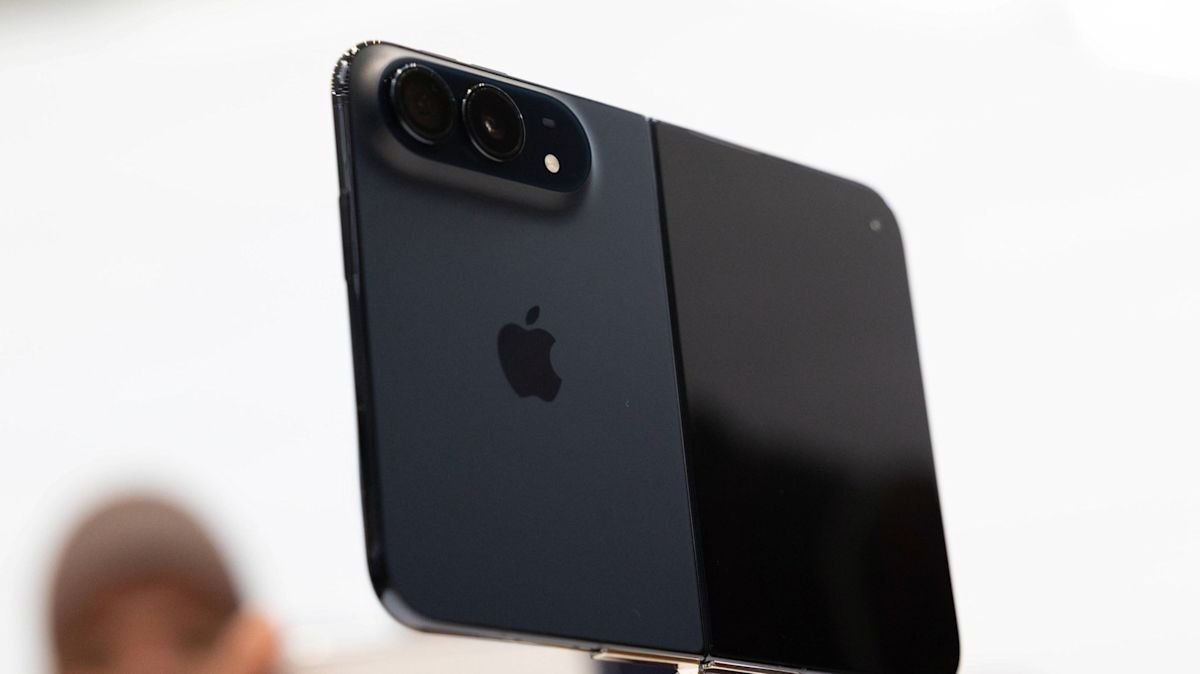Celebs Reportedly Begged Apple