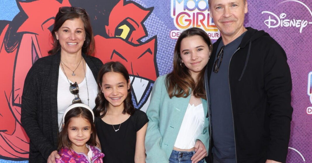 Chad Lowe announces death