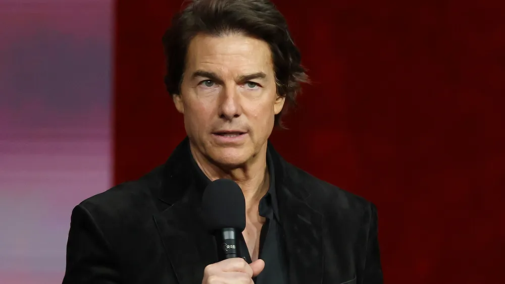 Tom Cruise Says AI