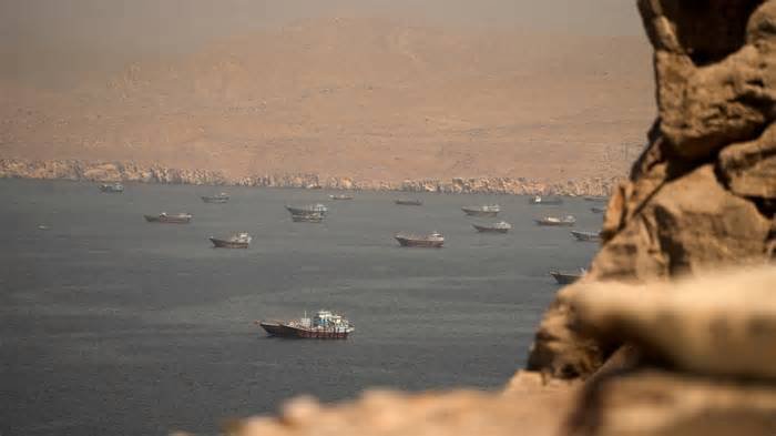 Vessels trickle through Strait