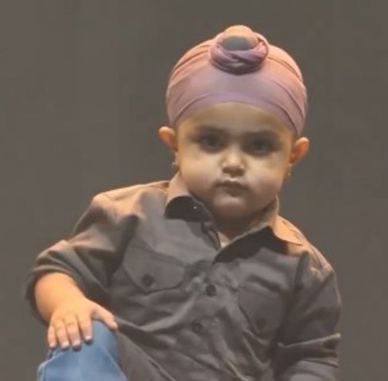 2-year-old Chhota Sidhu recreates