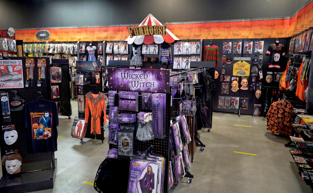 Spirit Halloween storefront during seasonal hiring season