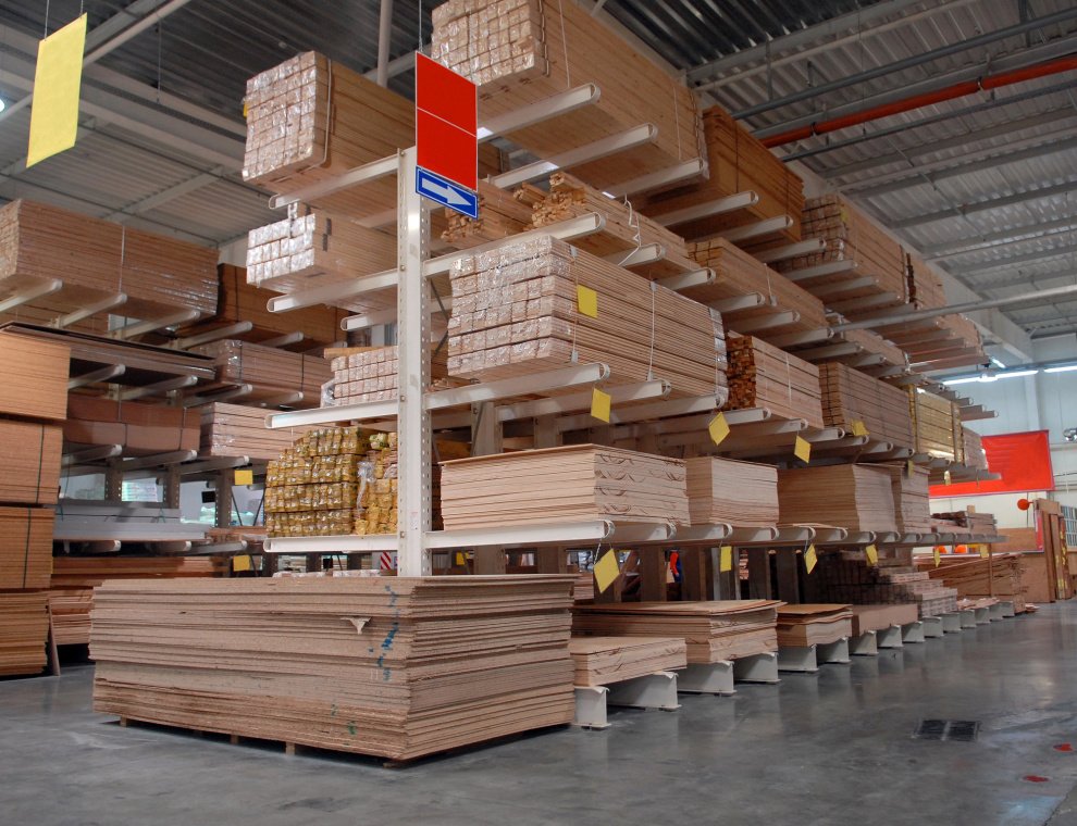 canada-tariffs-eased-plywood-paper-machinery lumber plywood warehouse Canada trade