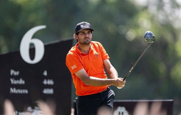 Eugenio Chacarra in action during a golf tournament in India.