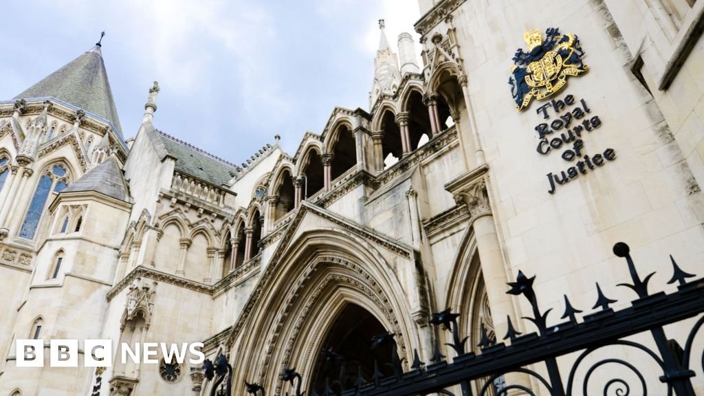 Ex-bankers jailed for rigging