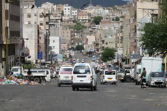 Fear grips Taiz as
