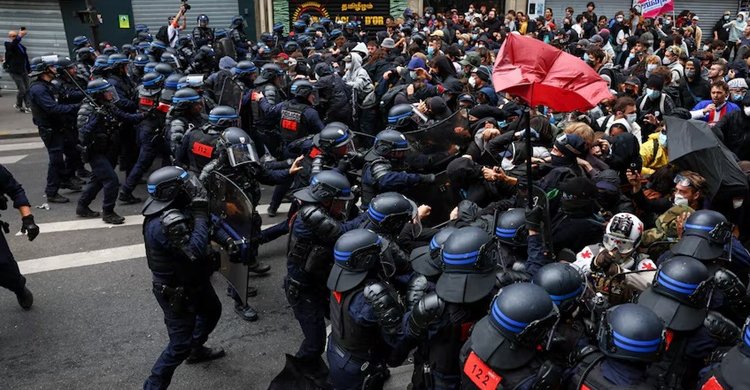 france-troops-riots-curfews French protesters clashing with security forces after Paris riots, curfews imposed