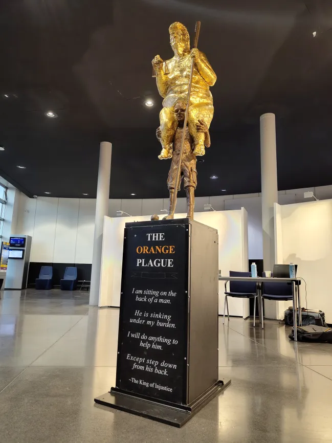 Gilded Statue of Nude,