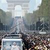 In Fractious France, Politicians