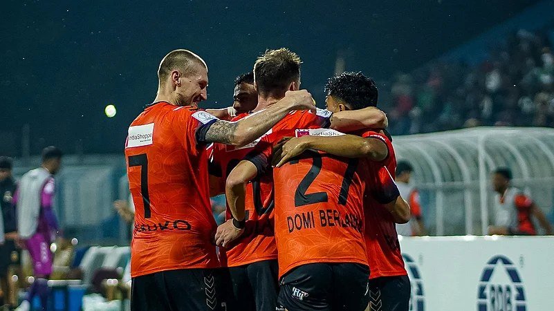 Inter Kashi players in action during an Indian Super League football match.