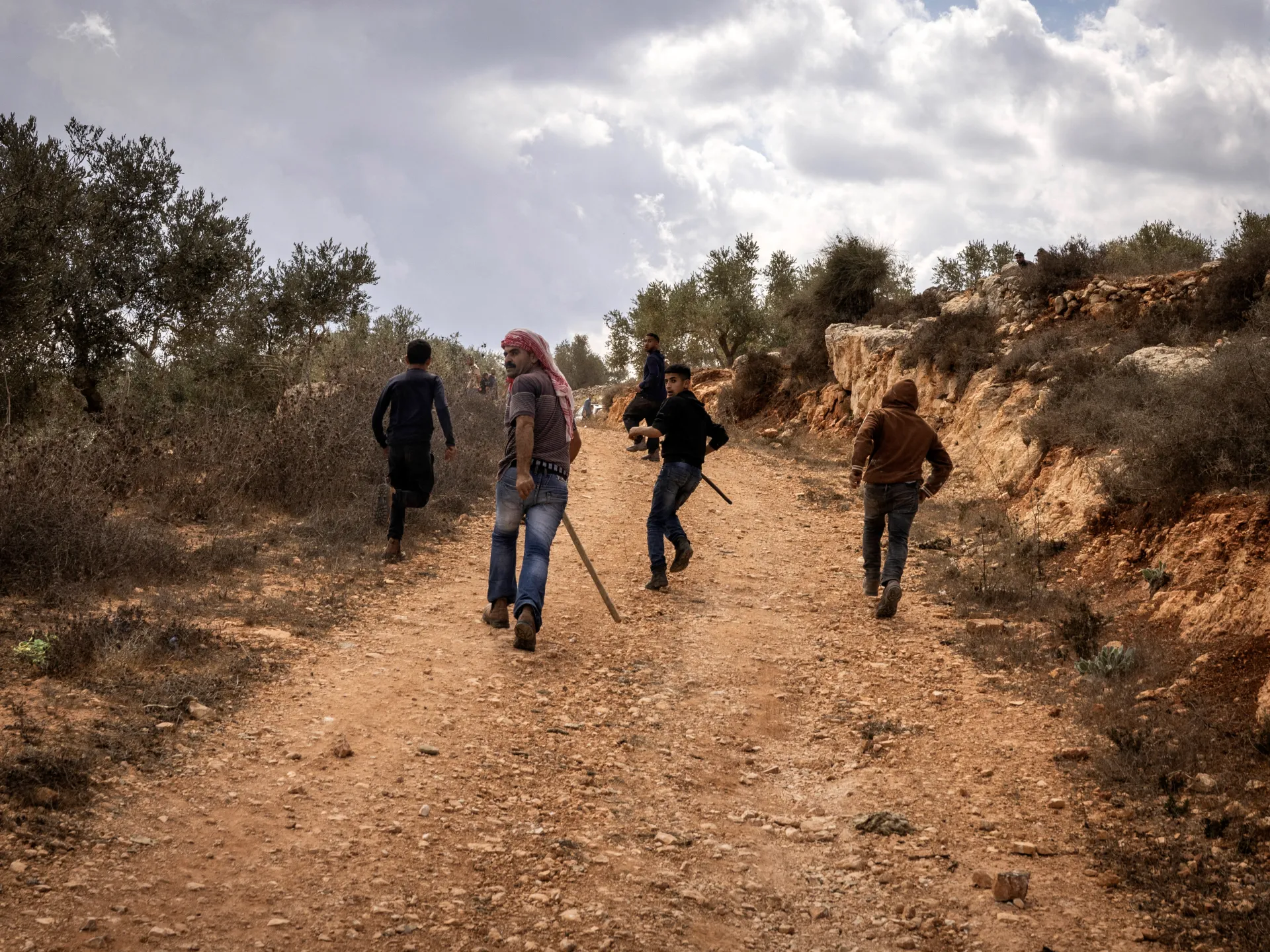 Palestinian killed, 16 wounded