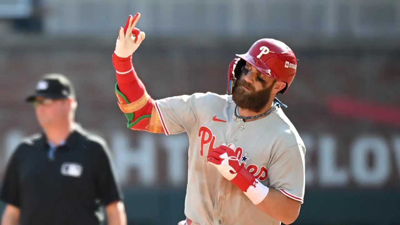 Phillies force Game as