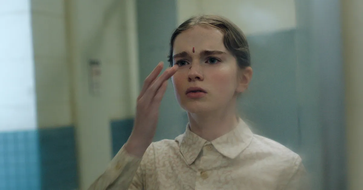 Review: Mike Flanagan’s ‘Carrie’
