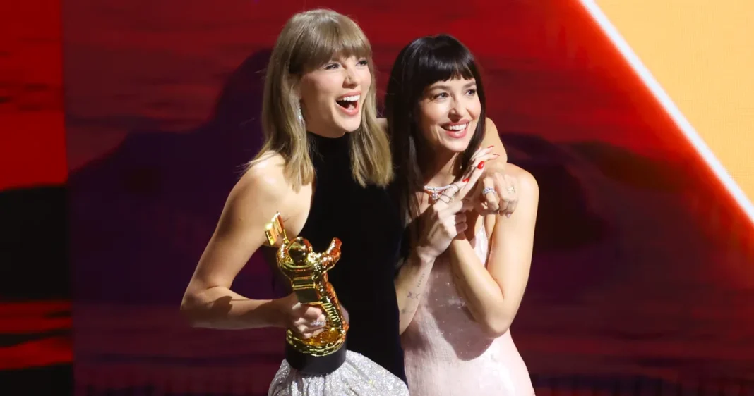 Taylor Swift Crashed Dakota