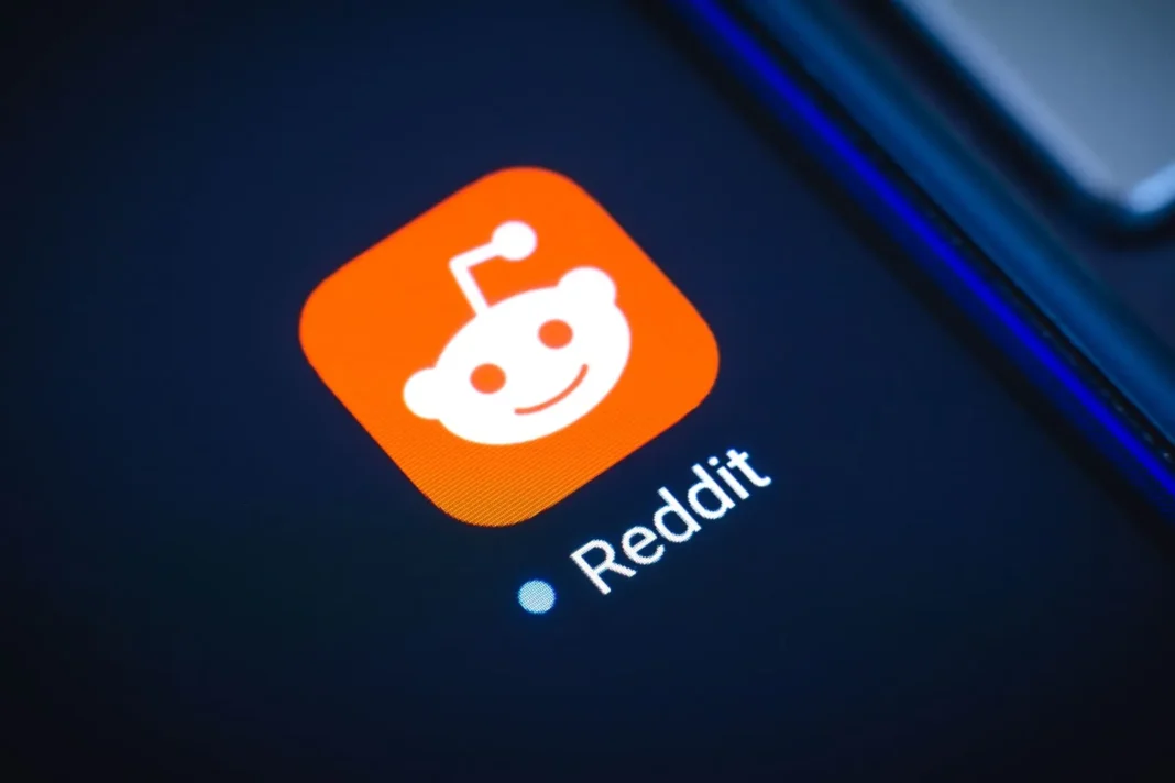 Reddit to make login the default as search traffic falls