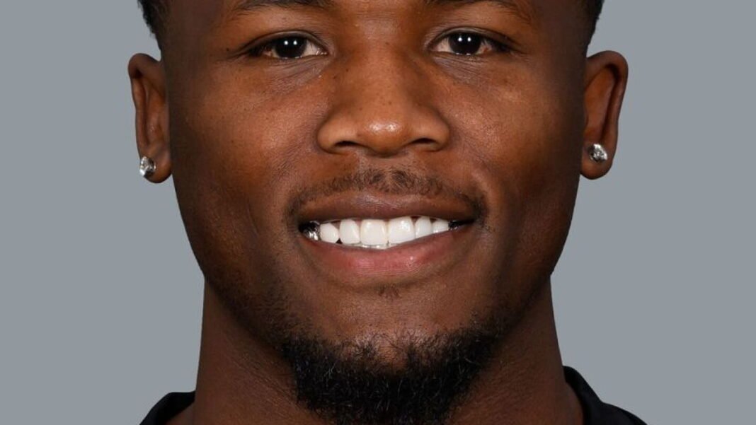Tee Higgins (groin/neck) questionable Tee Higgins (groin/neck) questionable