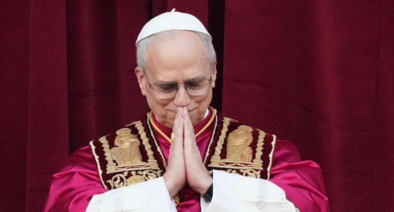 top-01 Pope Leo XIV casts first papal vote in US election