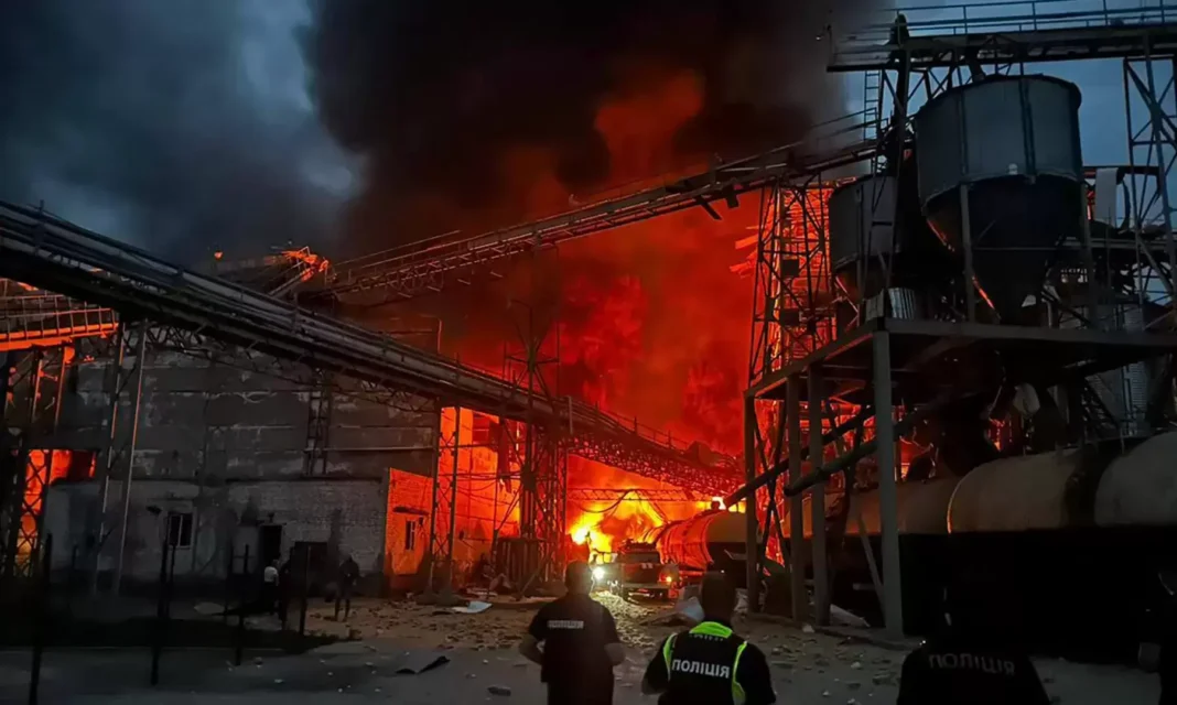 Ukraine refinery strikes Ukraine refinery strikes