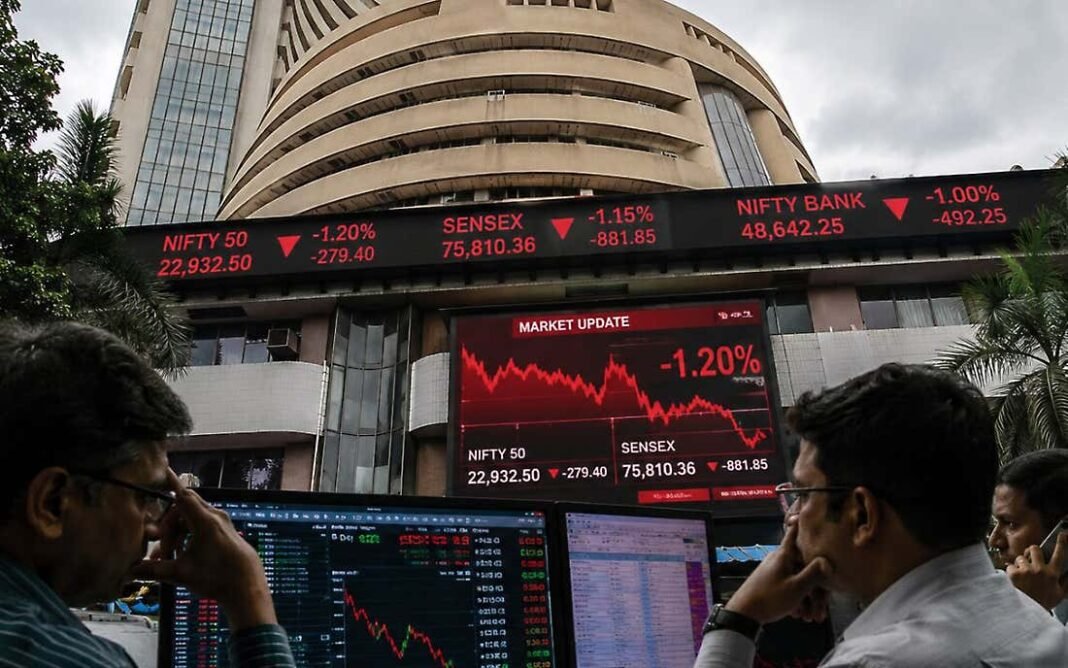 wp_05 BSE Sensex stock market board, Mumbai Dalal Street traders, Indian stock market chart crash, Mumbai stock exchange building