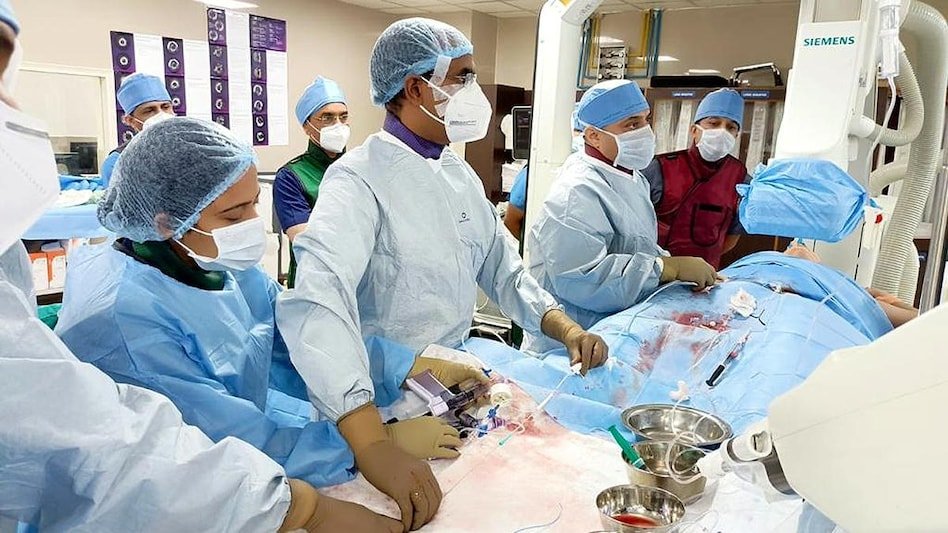 wp_15 hospital medical devices, cardiac catheter surgery, India hospital operation theatre, medical syringe safety
